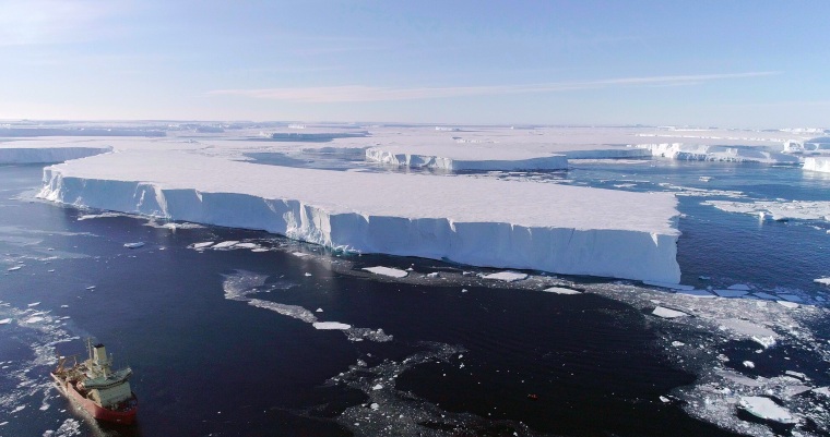 Thwaites Eastern Ice Shelf in West Antarctica